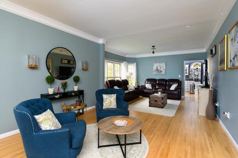 9 Sarah Ct, Matawan, NJ 07747 photo 10