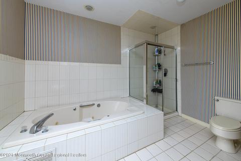 9 Sarah Ct, Matawan, NJ 07747 photo 26