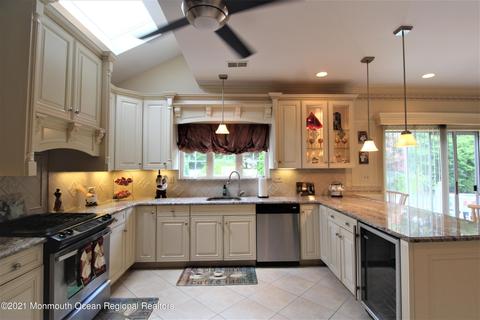 321 Mackenzie Dr, Jackson, NJ 08527 photo 1