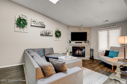 146 Redpine Loop, Old Bridge, NJ 08857 photo 12