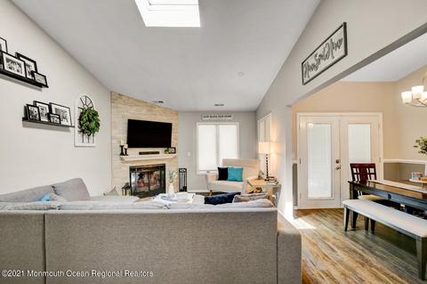 146 Redpine Loop, Old Bridge, NJ 08857 photo 10