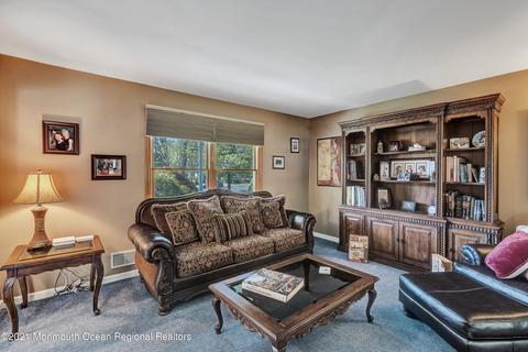 369 Sapphire Dr, Jackson, NJ 08527 photo 13