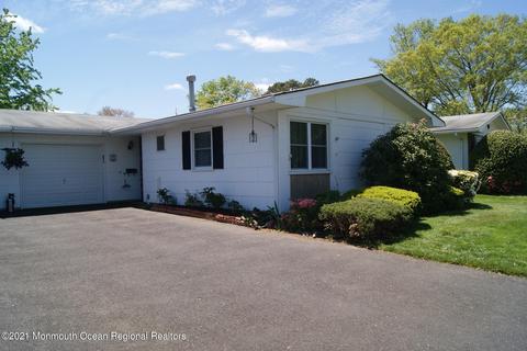 39 Blake Cir, Brick, NJ 08724 photo 23