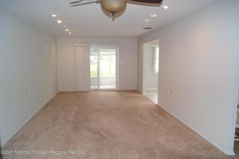 39 Blake Cir, Brick, NJ 08724 photo 13