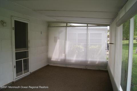39 Blake Cir, Brick, NJ 08724 photo 16