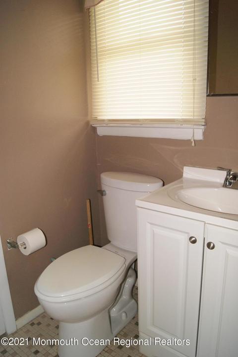 39 Blake Cir, Brick, NJ 08724 photo 12