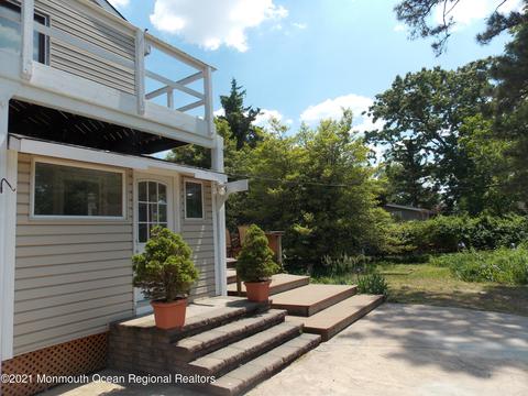 401 Avon Rd, Pine Beach, NJ 08741 photo 8