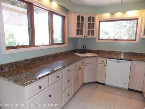 401 Avon Rd, Pine Beach, NJ 08741 photo 34