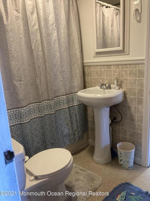 76 Illinois Ave, Waretown, NJ 08758 photo 9