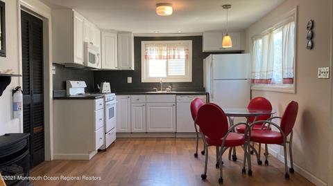 76 Illinois Ave, Waretown, NJ 08758 photo 2
