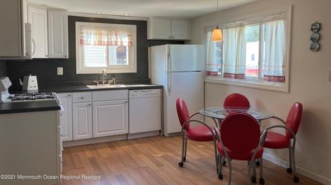 76 Illinois Ave, Waretown, NJ 08758 photo 5