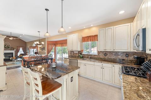 11 Phoenix Ct, Jackson, NJ 08527 photo 7