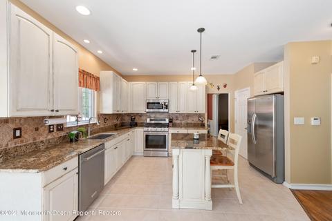 11 Phoenix Ct, Jackson, NJ 08527 photo 6