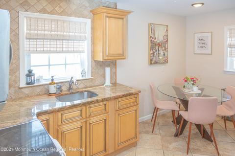 65 E William St, Fords, NJ 08863 photo 6
