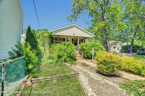 880 Stapleton Ave, Brick, NJ 08723 photo 3