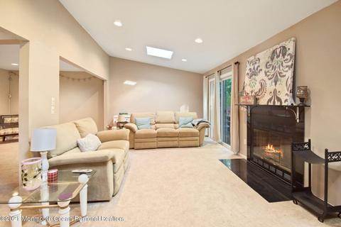 119 Redpine Loop, Old Bridge, NJ 08857 photo 8