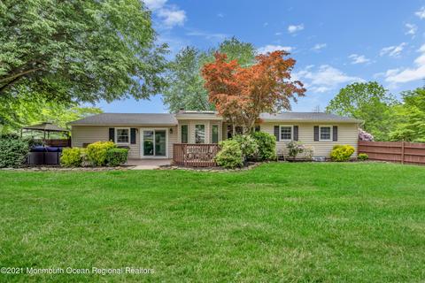1 Briggs Rd, North Hanover, NJ 08562 photo 4
