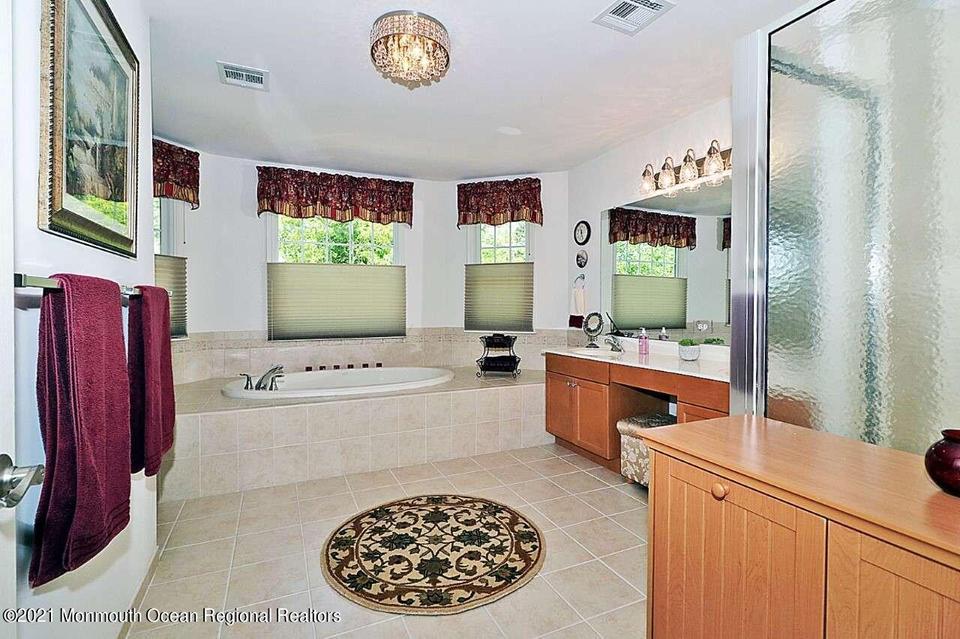  8 Cooper Ct, Cream Ridge, NJ 08514 photo 17