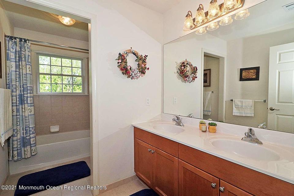  8 Cooper Ct, Cream Ridge, NJ 08514 photo 22