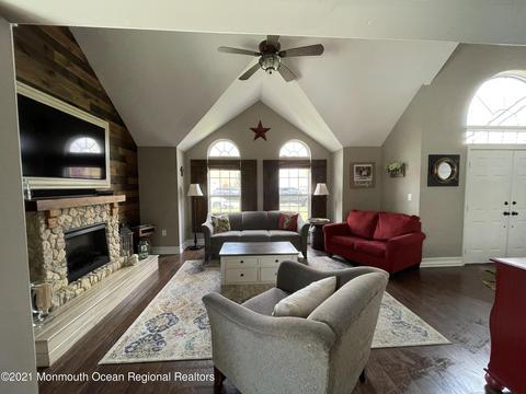 352 Olympic St, Brick, NJ 08724 photo 6