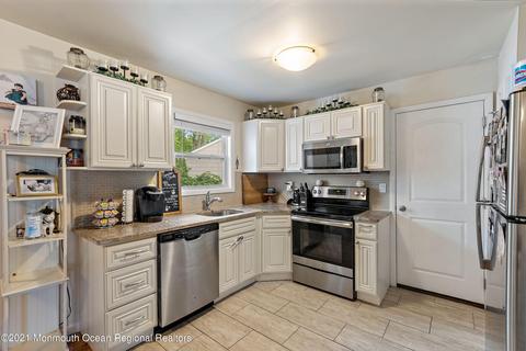 37 Bobwhite Ct, Forked River, NJ 08731 photo 11