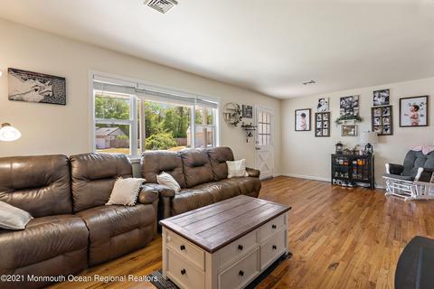 37 Bobwhite Ct, Forked River, NJ 08731 photo 5