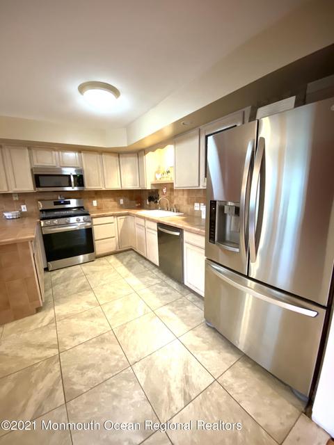 15 E 4th St, Howell, NJ 07731 photo 4