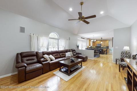 617 Windcrest Ct, Brick, NJ 08724 photo 9