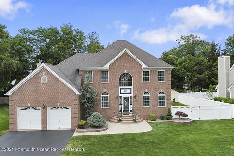 617 Windcrest Ct, Brick, NJ 08724 photo 2