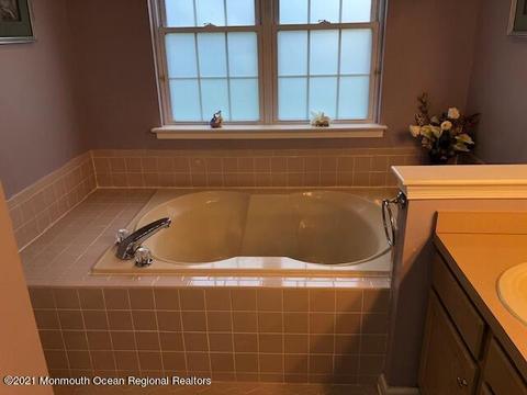 4 Clyde Sq, Jackson, NJ 08527 photo 32