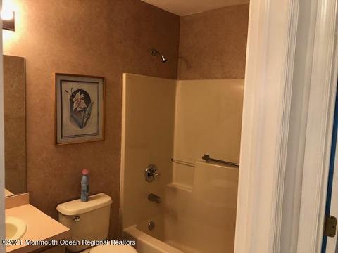 4 Clyde Sq, Jackson, NJ 08527 photo 35