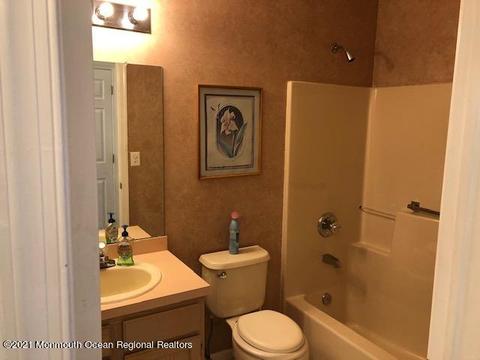 4 Clyde Sq, Jackson, NJ 08527 photo 34