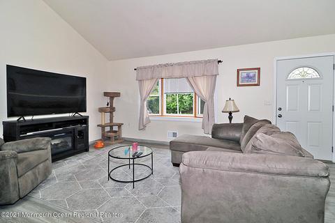 430 7th St, Waretown, NJ 08758 photo 3