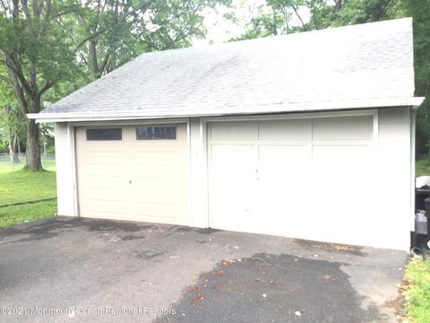 22 Middlesex Rd, Matawan, NJ 07747 photo 2