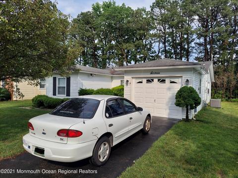 16 Bow Dr, Brick, NJ 08723 photo 3