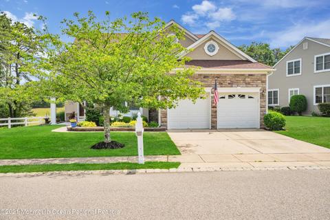 12 Strathmere St, Waretown, NJ 08758 photo 4