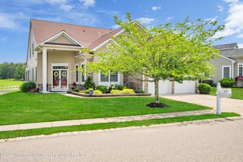12 Strathmere St, Waretown, NJ 08758 photo 3
