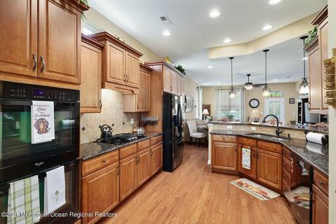 31 Gladstone St, Lacey, NJ 08734 photo 9