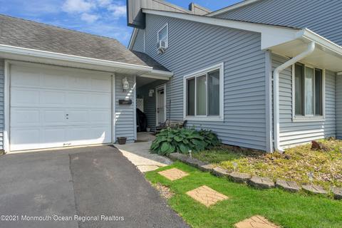 33 Sutton Dr, Brick, NJ 08724 photo 7