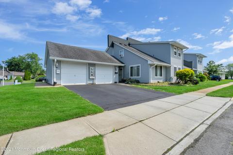 33 Sutton Dr, Brick, NJ 08724 photo 3
