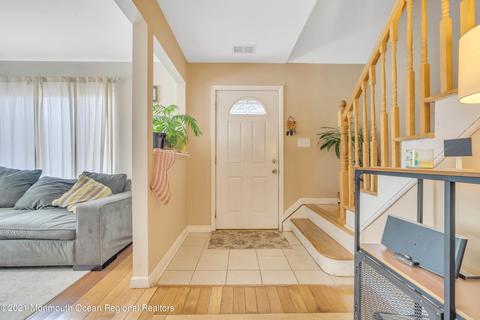 33 Sutton Dr, Brick, NJ 08724 photo 9