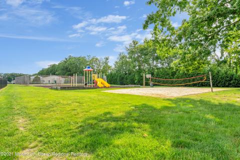 33 Sutton Dr, Brick, NJ 08724 photo 38