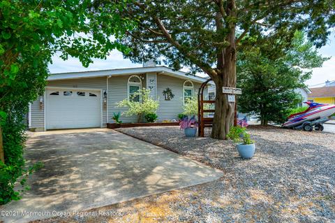 63 E Pampano Dr, Brick, NJ 08723 photo 4