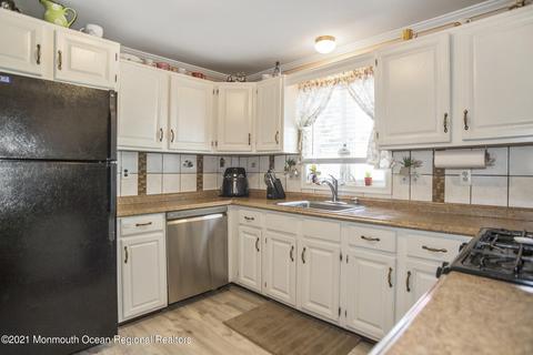 9 Pine Rd, Howell, NJ 07731 photo 15