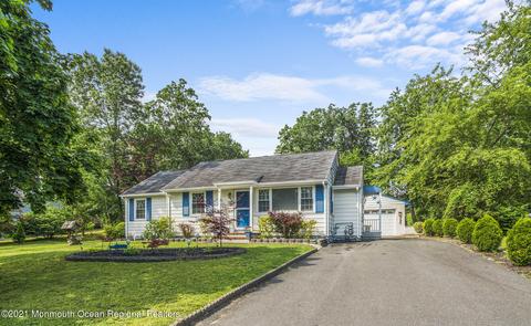 9 Pine Rd, Howell, NJ 07731 photo 1