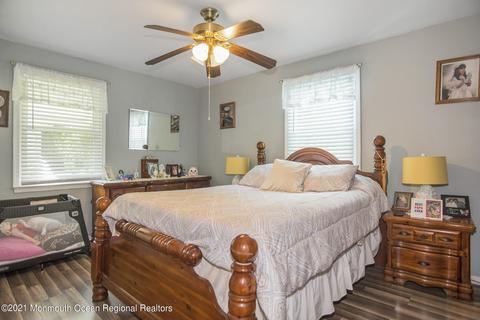 9 Pine Rd, Howell, NJ 07731 photo 12