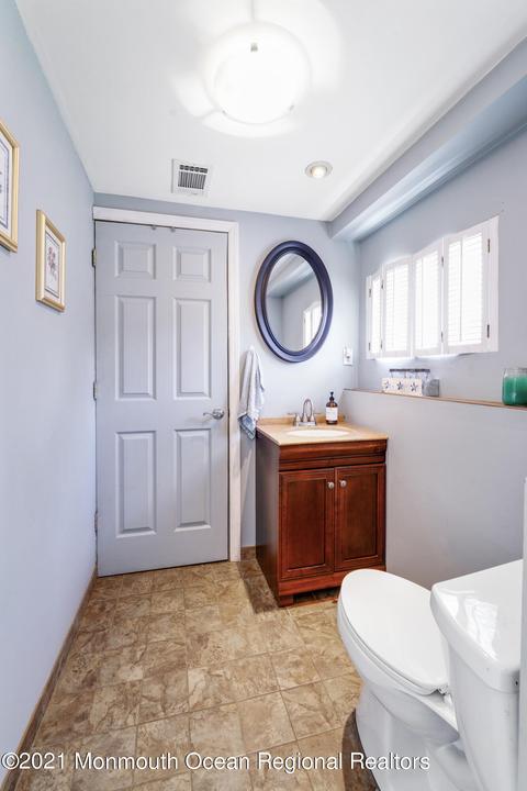 21 Rose Ter, Wayne, NJ 07470 photo 14