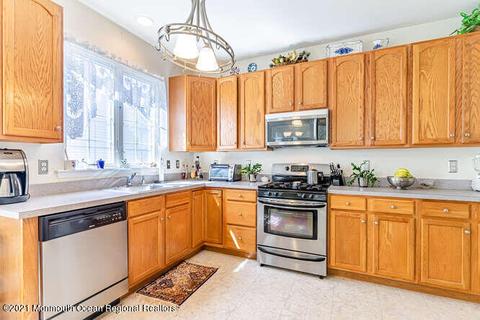 6 Lavallette Ln, Waretown, NJ 08758 photo 16