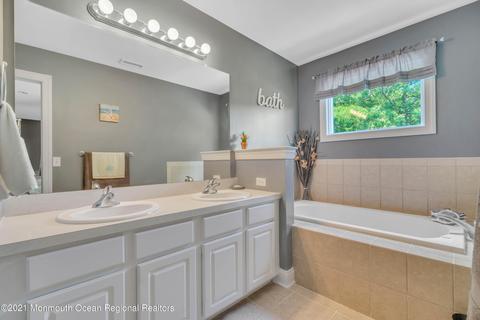 702 Leanne Ct, Forked River, NJ 08731 photo 27
