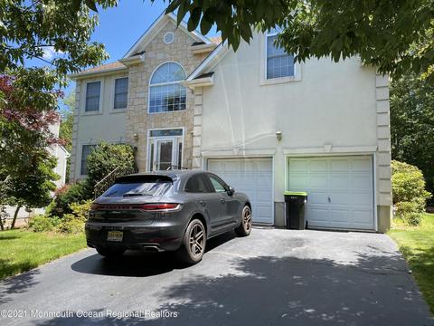 3 Hampton Ct, Matawan, NJ 07747 photo 1